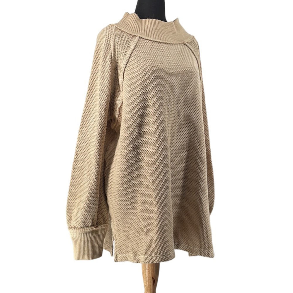 We the Free Free People "She's a
Keeper" Tunic beige long sleeve top waffle sz S